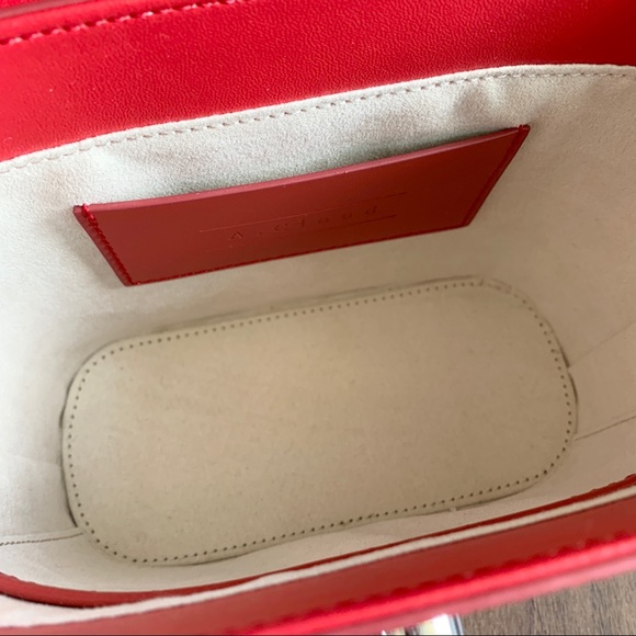 A.Cloud spacecraft turn lock top handle red bag with long strap - Picture 4 of 7